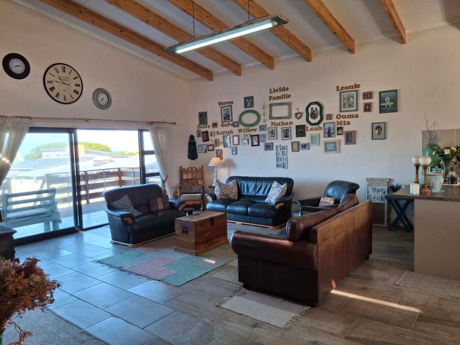 4 Bedroom Property for Sale in Kleinbaai Western Cape